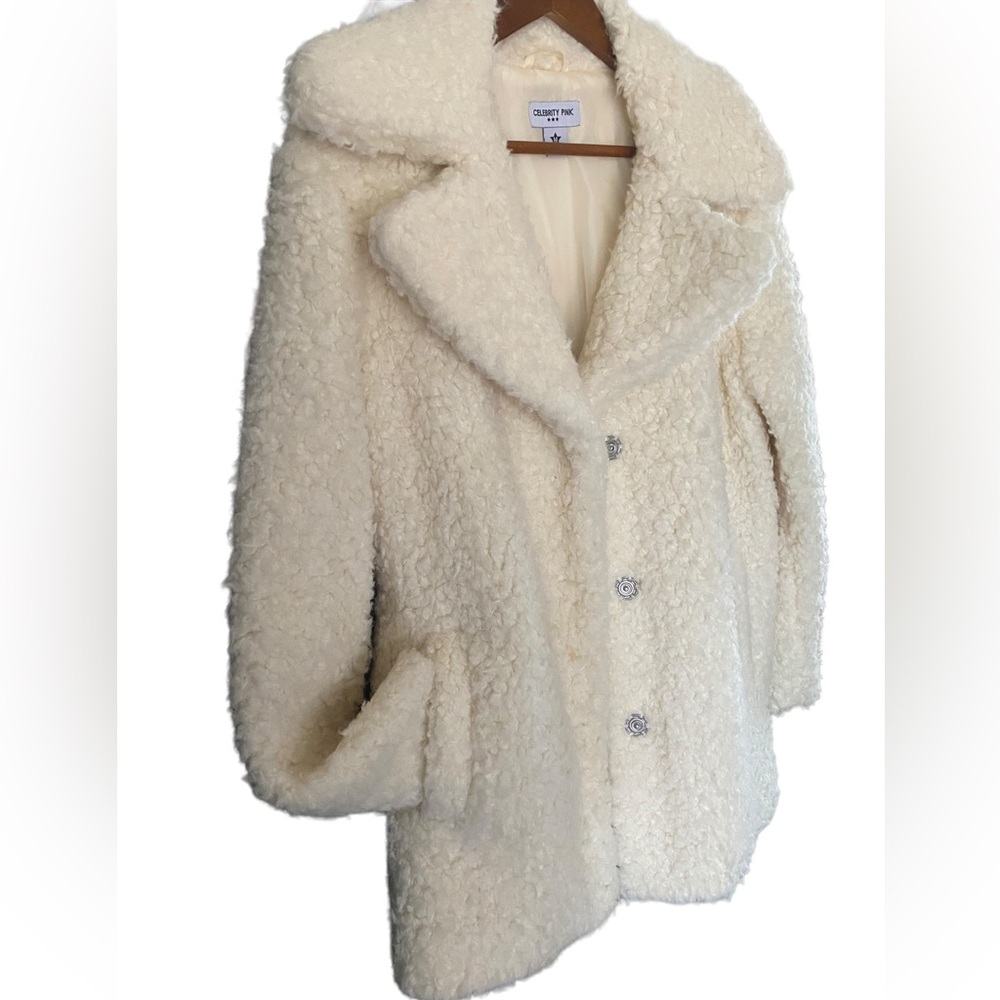 🎉🪩 Fun Sherpa Coat - Picture 3 of 6
